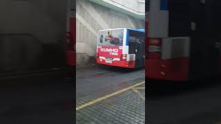 Průjezd autobusu MAN NL 323 Lion's City L Ev.č.9289 kolem zastávky Černý Most #bus#man #arriva#short