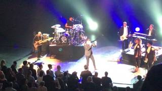 Rick Astley - Keep Singing (part) ANTWERP 04 May 2017