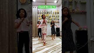 choodi bhi zid pe aayi hai #shorts #dance #reels #sawanspecial #trending #shortvideo