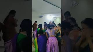 saddula batukamma...