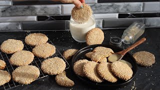 No sugar, no flour, vegan and gluten free. Only five ingredients. Tahini cookies.