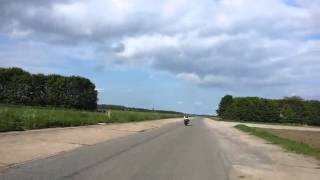 Yamaha R1 power wheelie