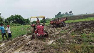 John Deere rescuing Mahindra 475 out of mud #johndeere #mahindra || raithu bidda shorts