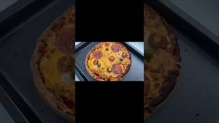 Pizza 🍕 super simples e fácil que não leva ovo e nem leite #receitafacil #receitaeconomica #pizza