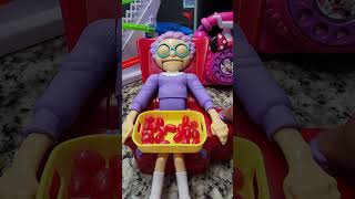 ♥️🫰❤️ WILL GRANNY SHARE HER YUMMY TREATS? #shortvideo ##shorts