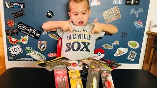 MTB Unboxing and Taking out of Packaging to Get a Better Look at This Mystery Tackle Box