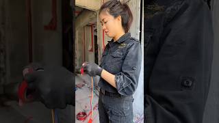 Pretty girl electrician （40）#beautifulgirl#electrician#stringing wires#skill#