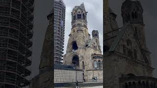 Berlin-Kurfürstendamm. Ku-Dam yıkık kilise #berlin #travel #gezi #tour #kudamm #kurfürstendamm