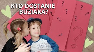 Gra w buziaczki! 😘 Słodka zabawa na Walentynki i nie tylko! – Niedziela z Babcią #34