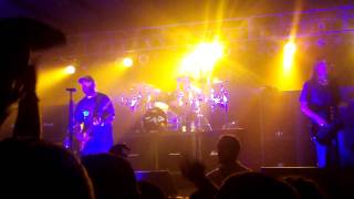 Staind - Throw It All Away live in Des Moines 12-09-11