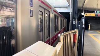 [Retired] Tokyo Metro Marunouchi Line Set 61/01F Arriving at M12 Yotsuya Station