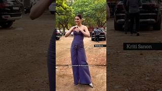 Kriti Sanon Spotted For Her Upcoming Movie Promotion #shorts #kritisanon #shortvideo #bollywood