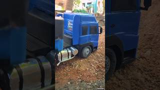 volvo FM na caçamba #miniaturas #caminhão #minis #caminhaodebrinquedo