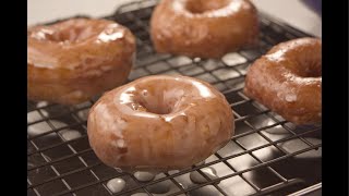 👩‍🍳Cooking w/ Julie “How To Make Glazed Donuts with biscuits”🍩