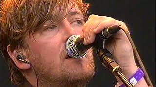 Elbow - Interview + Fugitive Motel (Glasto 2004)