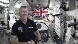 Astronaut Tim Peake delivers INCREDIBLE lesson aboard International Space Station - #CosmicClassroom