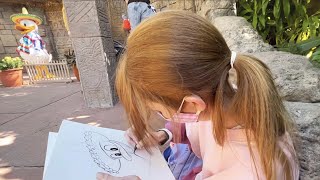 Drawing in Epcot - I "secretly" sketched Character Meet & Greets!