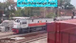 SI RIKO PUTRA HANGAT PISAN - Kereta Api Ka Commuter Line Bandung Raya Persiapan Stasiun Kiaracondong