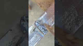 The usual trick that welders do in repairing iron is spaced #weldingtipsandtricks