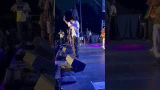 Stonebwoy Honored with Plaque for Billboard Reggae Chart Success at Dynamic Summerstage Show! 🇬🇭🔥