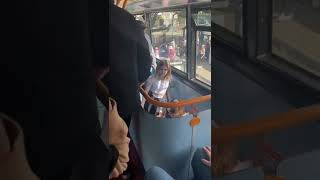 Jalan jalan di inggris naik bus bertingkat