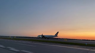 Live Dtw sunset plane spotting