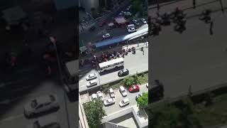 Manifestação na Avenida Tancredo Neves