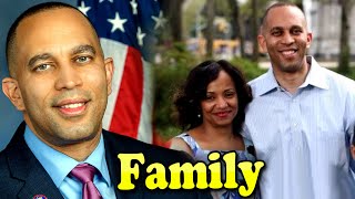 Hakeem Jeffries Family With Son and Wife Kennisandra Jeffries 2022