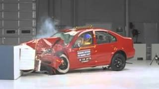 Crash Test1999 Volkswagen Jetta moderate overlap test