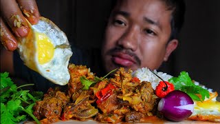 Mukbang sunny side up with spicy chicken curry 🍛😋