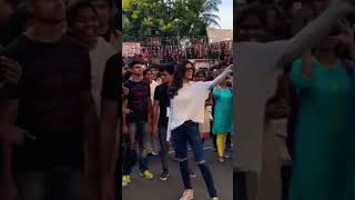 Sushmita Sen Dance !! St. Andrews !! Tumse Milke Dil Ka Jo haal !!मूल ध्वनिबीटी