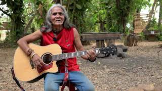 VIETNAM—Bahnar singer and musician A Biu 2