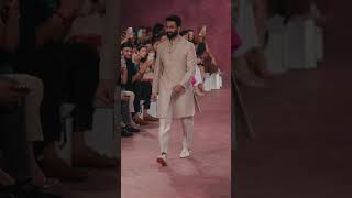 Vicky Kaushal Walks for Falguni Shane Peacock#shorts #rashmika #falgunishanepeacock