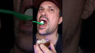 Deliciosos sons com S'Mores ASMR #asmr #shorts