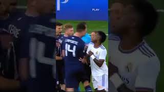 modrić Vs Vinicius 😁😁...