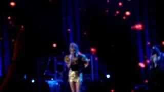 Diana Vickers 'Notice' @ iTunes Festival 2010