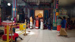 Hindu Sri Kamadchi Ampal Temple: Prayers