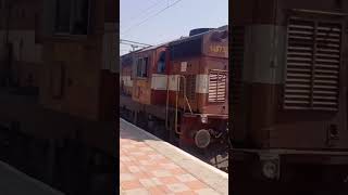 #railway #train #reels #video #indianrailways #views #amchivande #amritkaalbudget