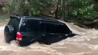 Flooded driving gone wrong but thrilling escape