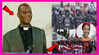 OMG - PASTOR FALLS AND DI£S IN CHURCH DURING SERVICE AND GOOD NEWS HIT SOME ANTI-GALAMSEY PROTESTORS