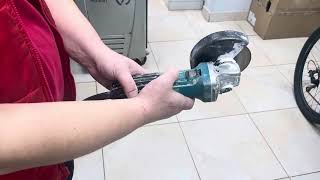 Makita ga5030