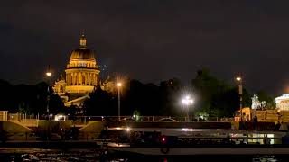 Вид на Санкт-Петербург с реки Невы / ДВОРЦОВЫЙ МОСТ