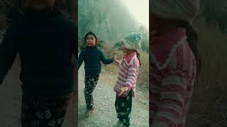 Cute Girl Dancing On Latest Kumaoni SonG Cream Powder#shorts #shorts #newpaharisong #kumaoni