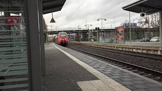 Einfahrt und Einstieg in die RB40 auf der Fahrt nach Frankfurt am Main Hbf über Gießen, Friedberg