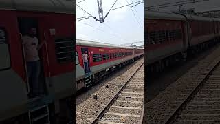 12650 || Karnataka Sampark Kranti Express NZM - YPR skip Datia 130 Km/h #tracksounds #shorts