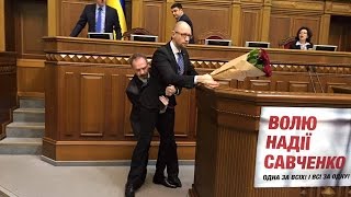 Big fight in Ukraine parliament / Барна vs Яценюк  видео бійки у  Верховнїй Раді