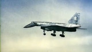 Sukhoi T-4 or 'Project 100' (Sotka). Rare footage.