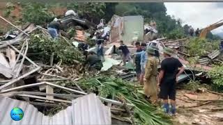 A massive landslide caught on camera in   Vietnam.  3 October 2024