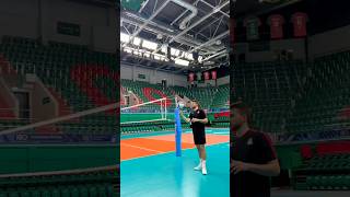 Martin Atanasov ❤️💚 New team. First training 🔥@lokovolleynsk