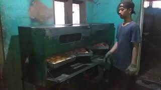 Roti Anget Baru Turun Di Oven Langsung Di Bungkus.||Pabrik Roti Rumahan